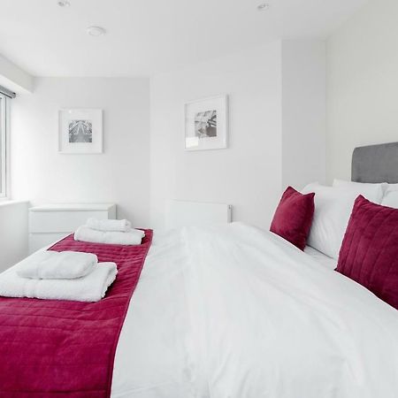 Roomspace Serviced Apartments- Walpole Court Илинг Экстерьер фото