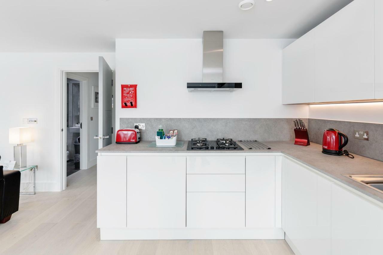 Roomspace Serviced Apartments- Walpole Court Илинг Экстерьер фото