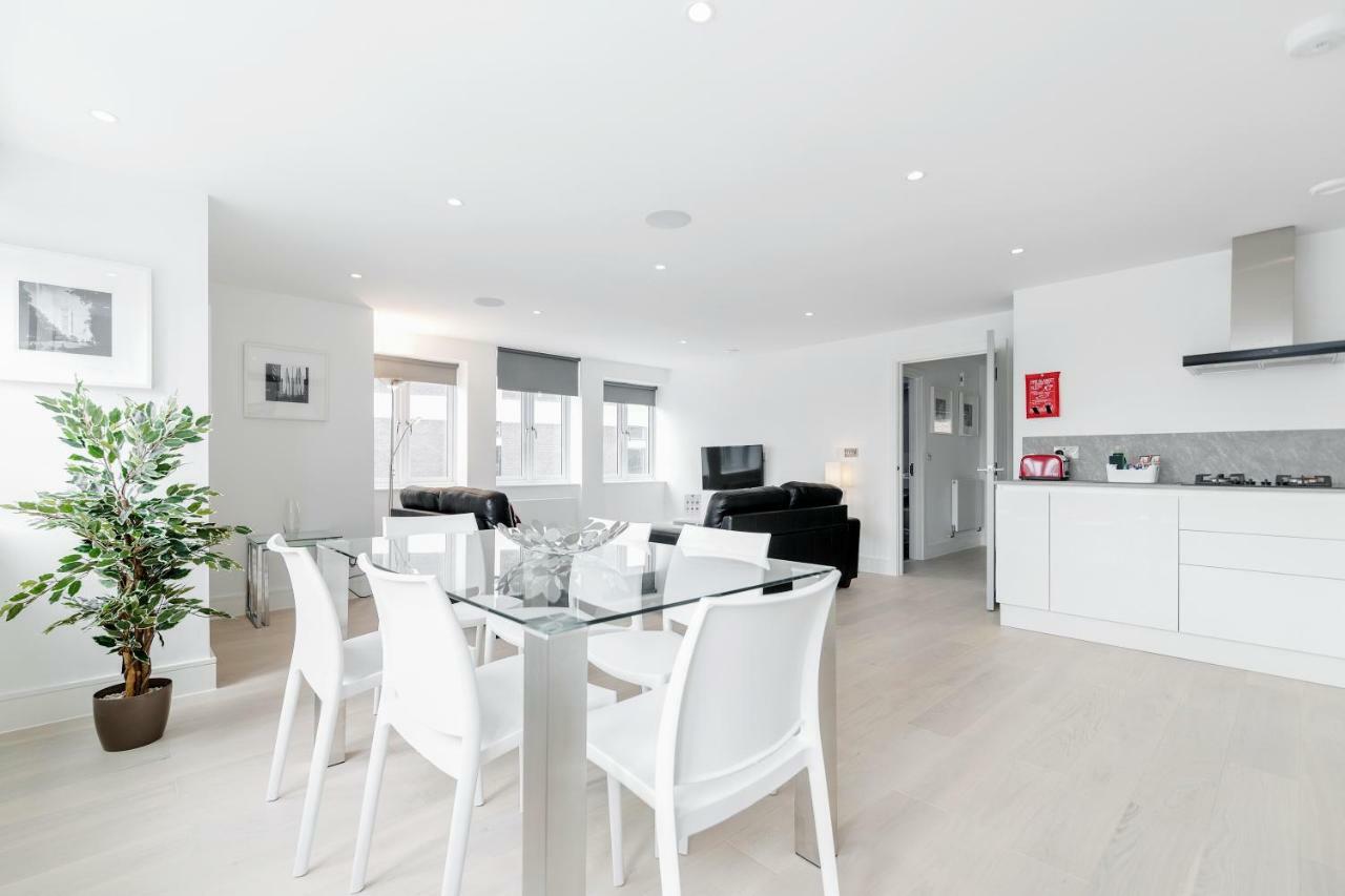 Roomspace Serviced Apartments- Walpole Court Илинг Экстерьер фото